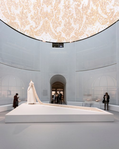 01_ManusxMachina_Central_Atrium_copyright_OMA_photography_by_Brett_Beyer